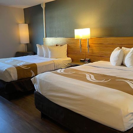 Quality Inn Frontier At Us Hwy 30 Clinton Esterno foto