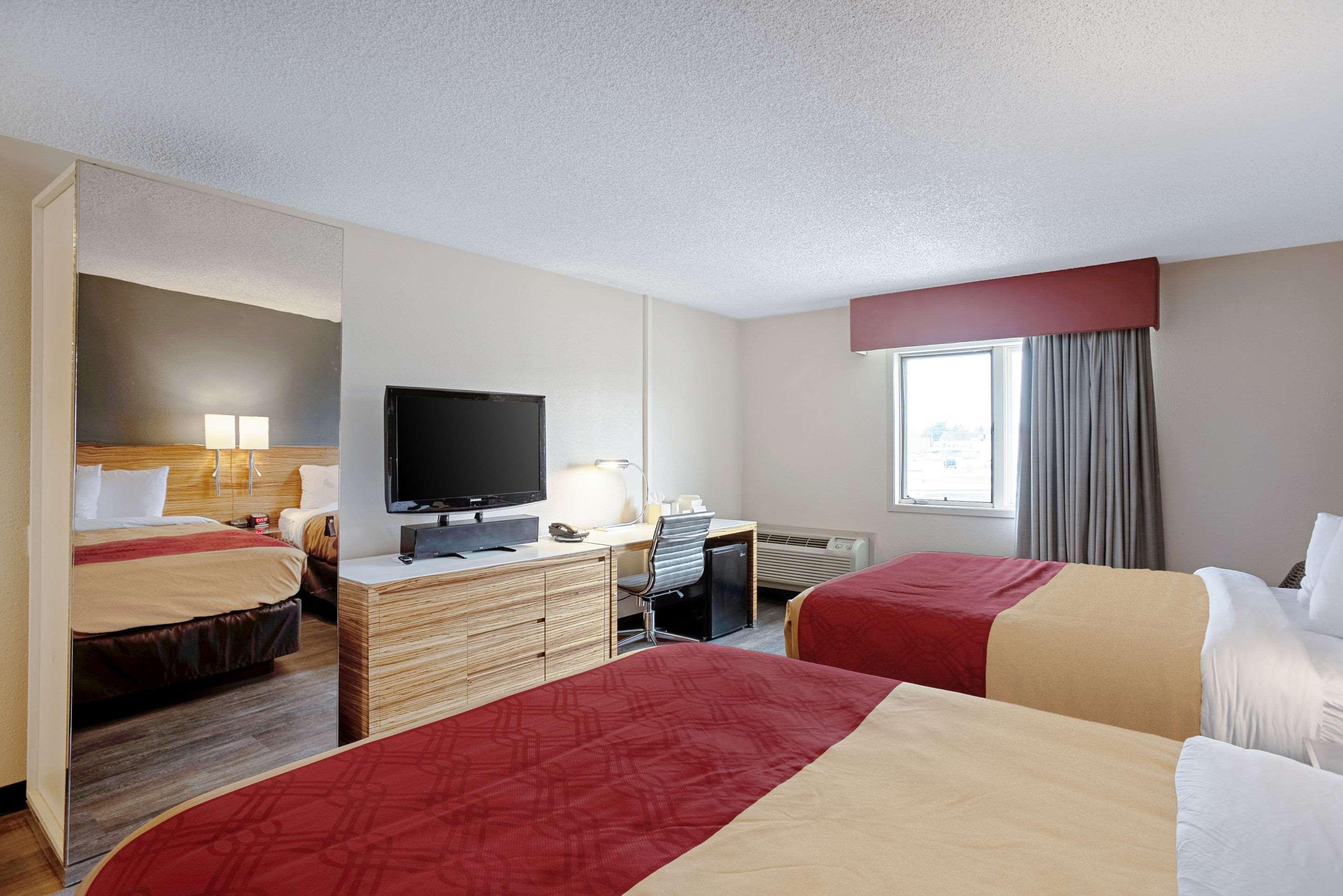 Quality Inn Frontier At Us Hwy 30 Clinton Esterno foto
