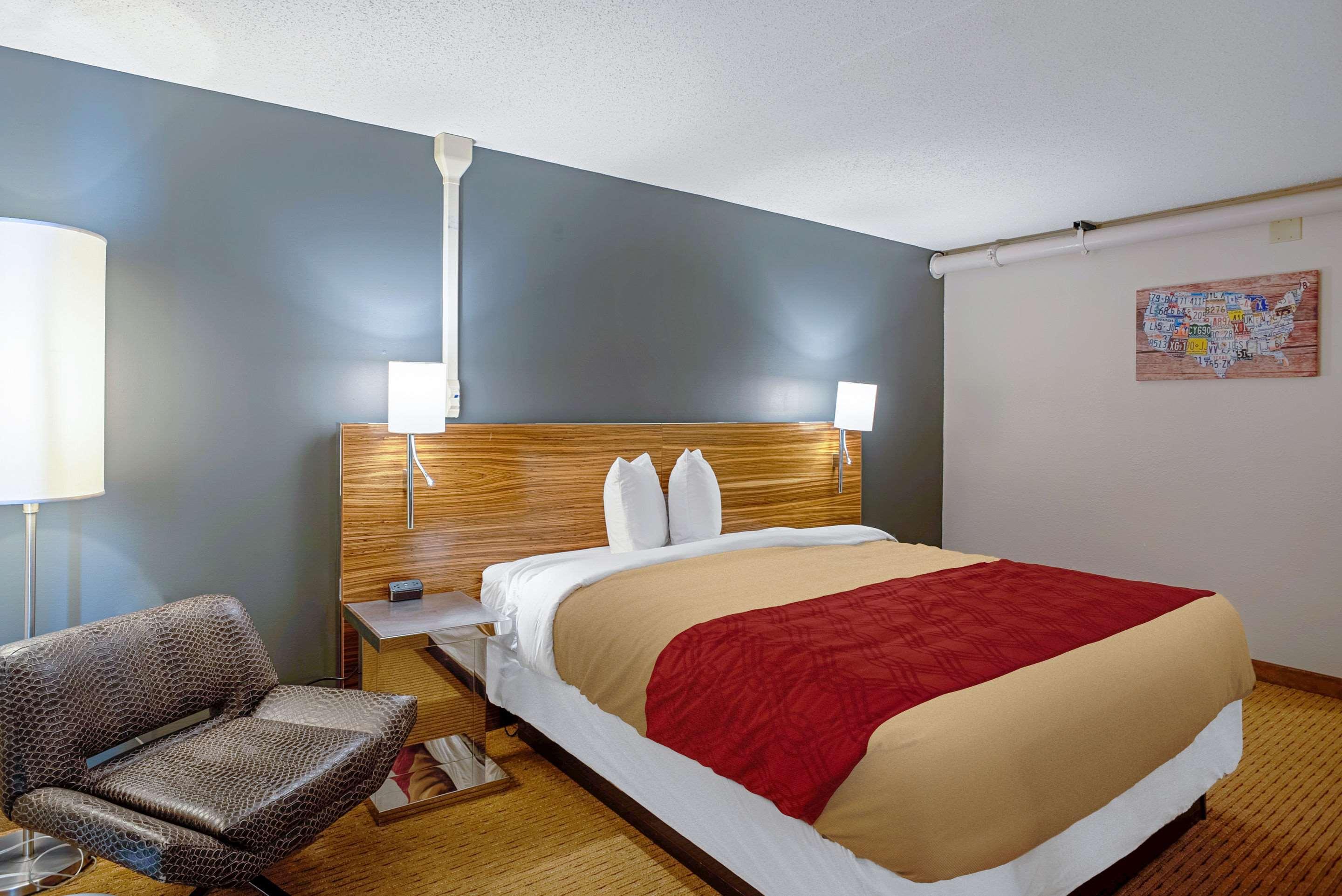 Quality Inn Frontier At Us Hwy 30 Clinton Esterno foto