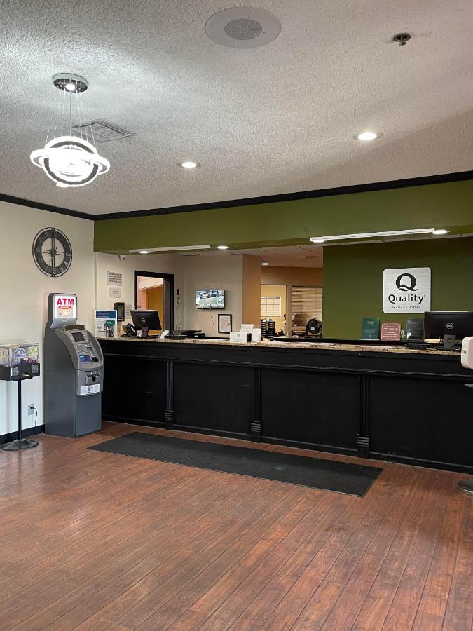Quality Inn Frontier At Us Hwy 30 Clinton Esterno foto