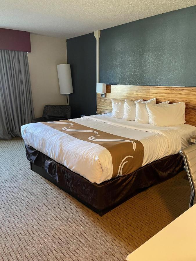 Quality Inn Frontier At Us Hwy 30 Clinton Esterno foto